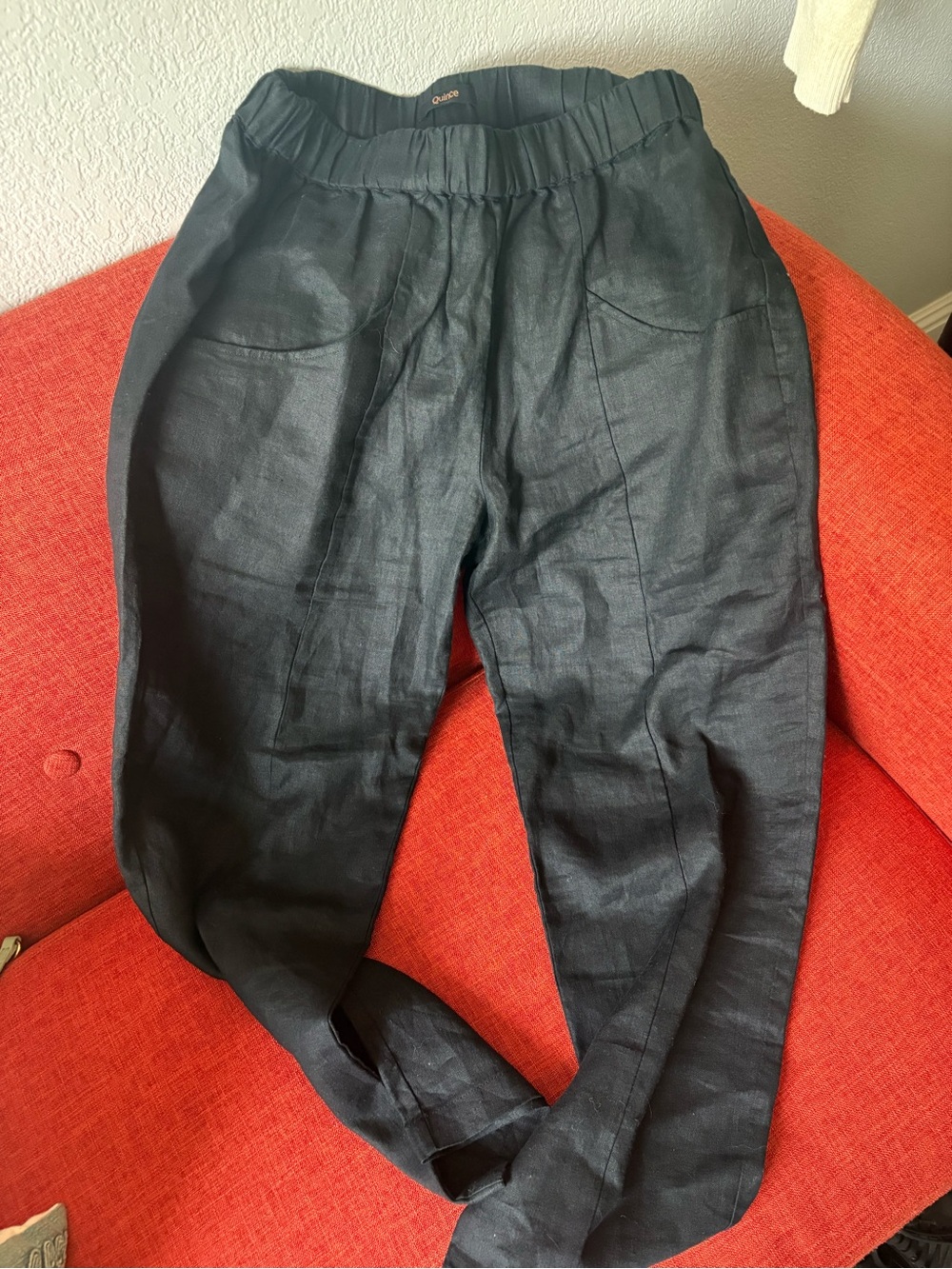 Quince black tapered Linen pant size S
